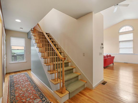 3rd image of 200 Old Stockbridge Rd #3B