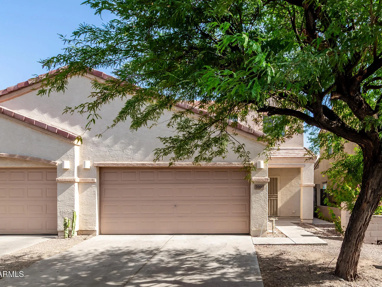 3 bed, 2.5 bath, 1432 sqft, $1,899 — Photo 1