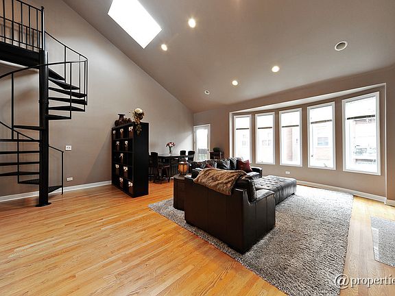 Living Room/Dining Room