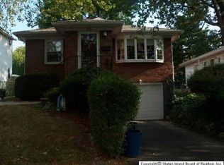 50 Ravenhurst Ave, Staten Island, NY 10310