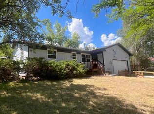1055 Cascade St, Lander, WY 82520