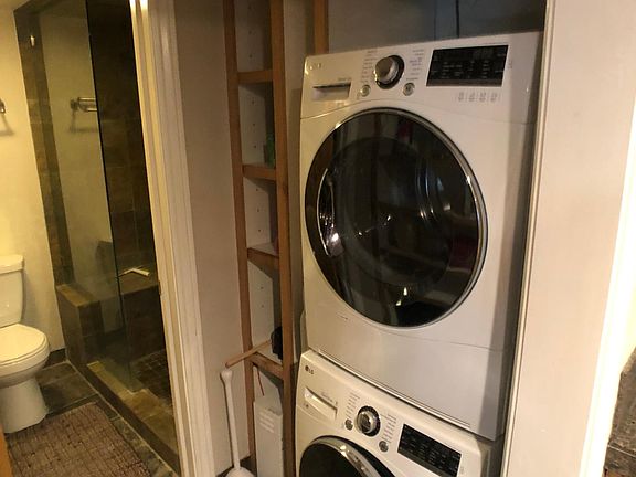 4th image of 2025 Canyons Resort Dr APT W7
