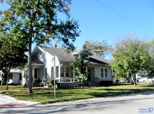 632 E Cedar St, Seguin, TX 78155