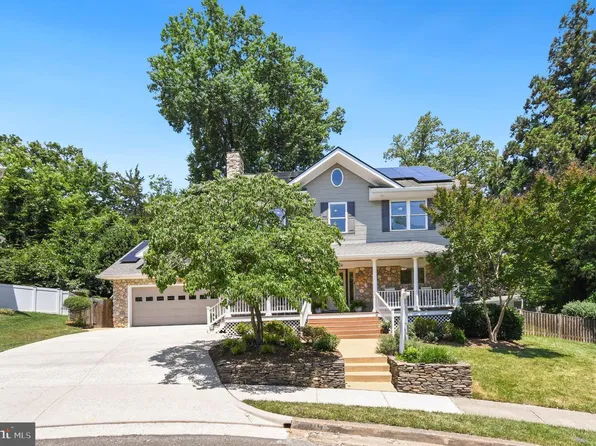 3509 N Pocomoke St, Arlington, VA 22213