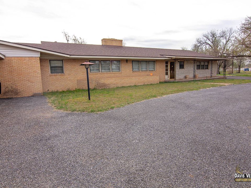 1st image of 703 Avenue H S
