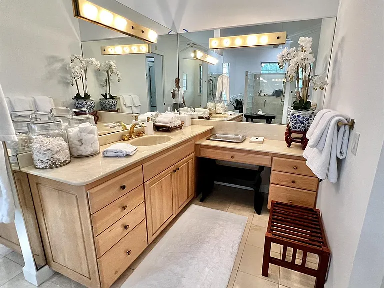 2050 Windsock Way — Photo 17