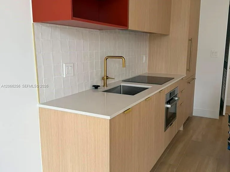 90 NE 32nd St #807 — Photo 3