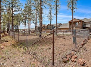 2876 W PRESIDIO Drive, Flagstaff, AZ 86001