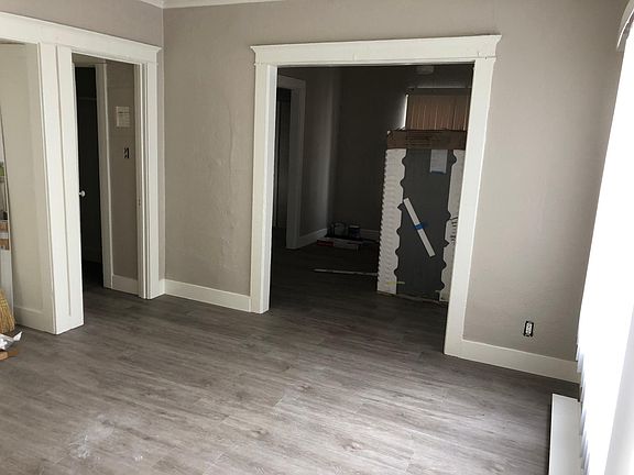 3rd image of 1322 Constance St