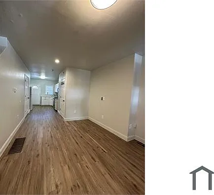 4128 N Franklin St — Photo 10