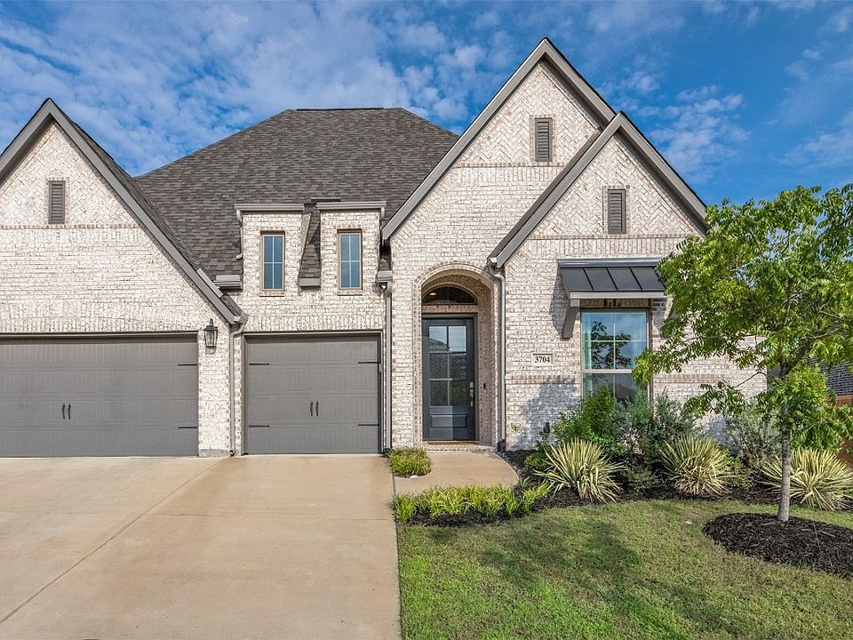 1st image of 3704 Greenbrier Dr