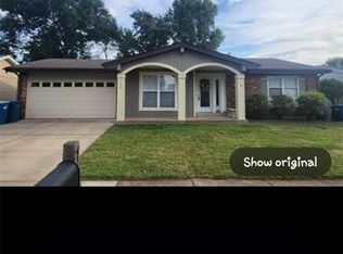 732 Woodrun Dr, Ballwin, MO 63021