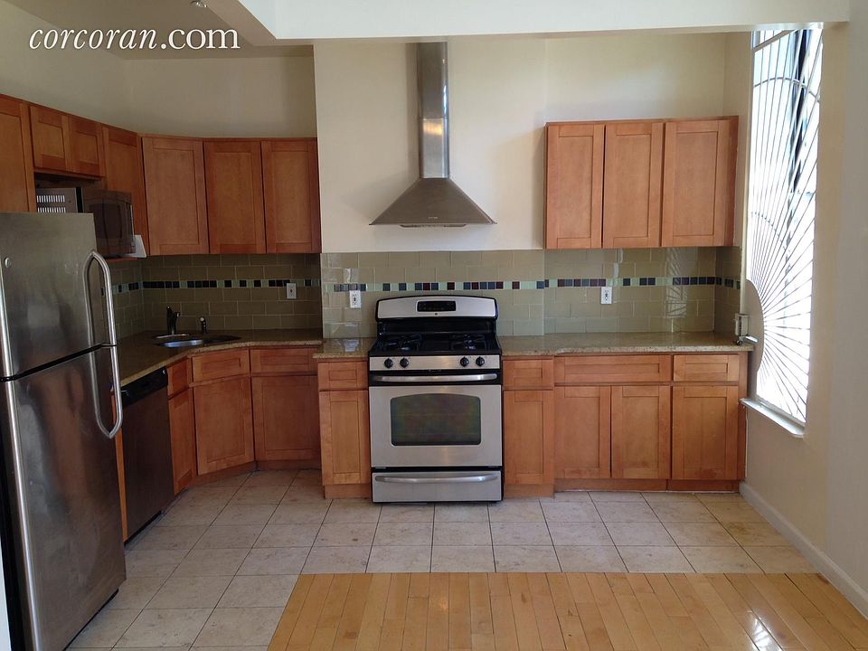 1st image of 636 Carlton Ave APT 1L