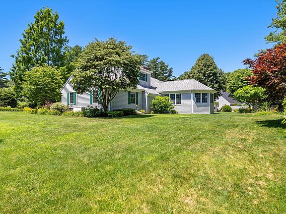 5th image of 175 Hickory Hill Circle