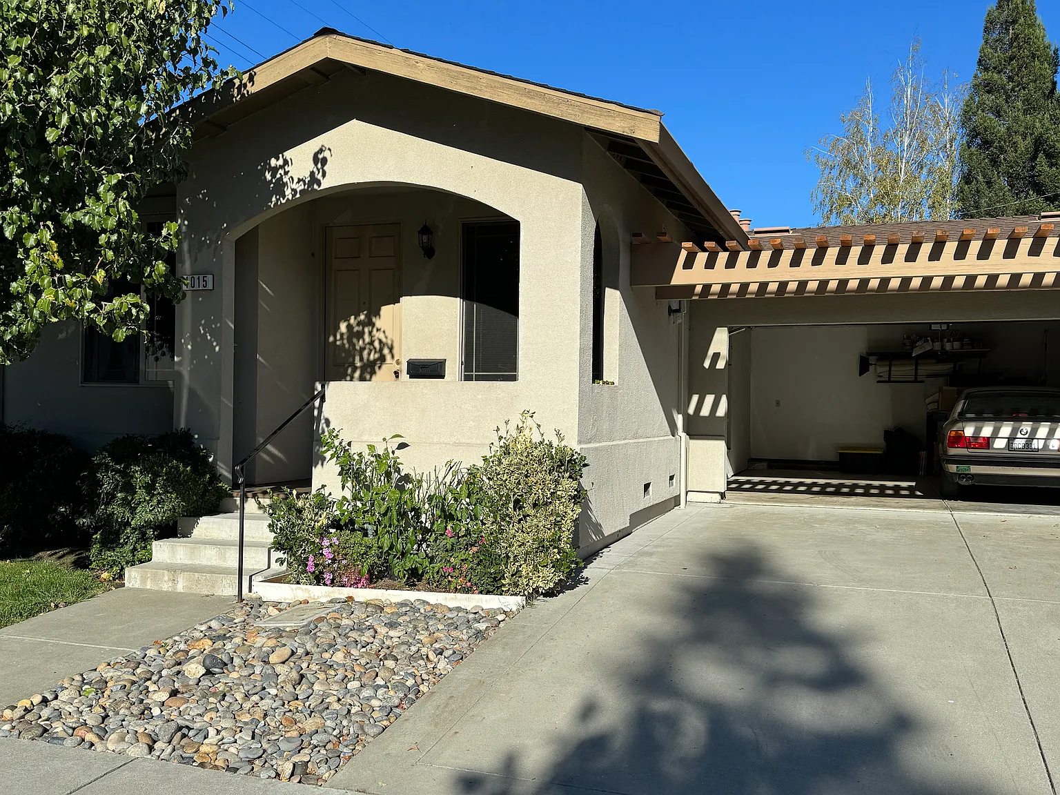 1 bed, 500 sqft, $2,140 — Photo 1