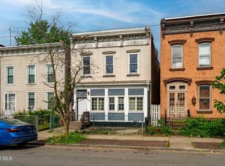 373 3rd St APT 1, Troy, NY 12180