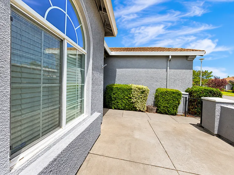 10163 Omeara Dr — Photo 3