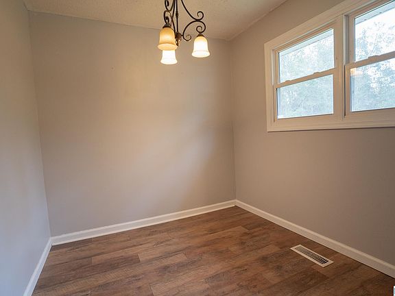 5th image of 2200 Old Woodstock Rd