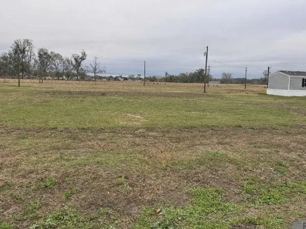 4317 Cleveland Rd, Fordoche, LA 70732