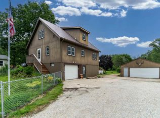 5031 Weiden Rd, Waterloo, IA 50701