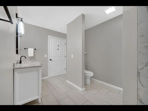 3028 W 15th Ave, Gary, IN 46404