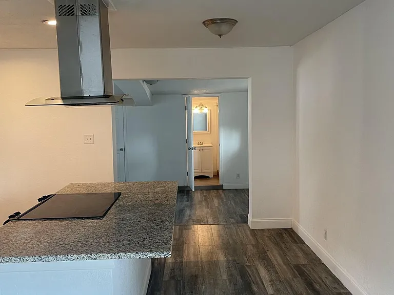 4723 W Fairview Hts — Photo 12