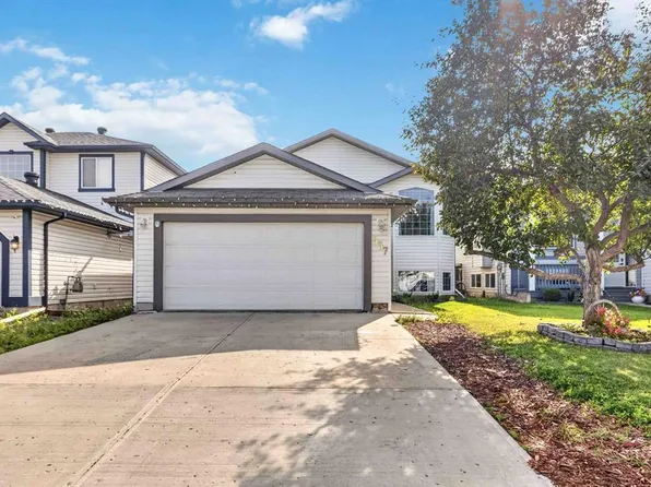 337 E Diefenbaker Dr, Wood Buffalo, AB T9K 2K1