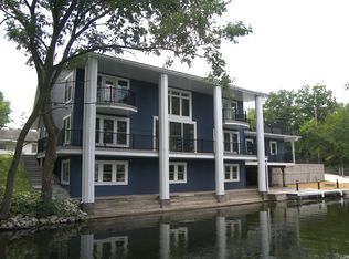 2906 E Armstrong Rd, Leesburg, IN 46538