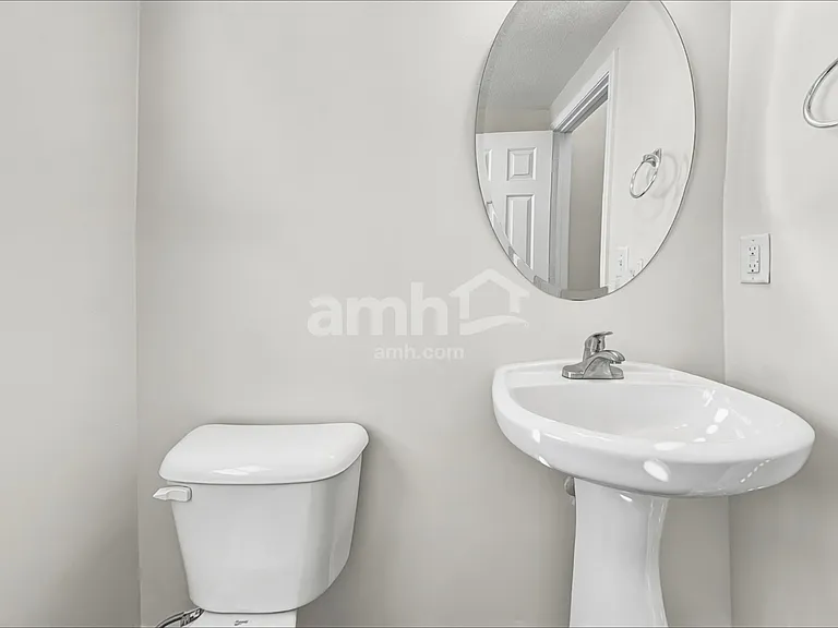 417 Magna Dr — Photo 7