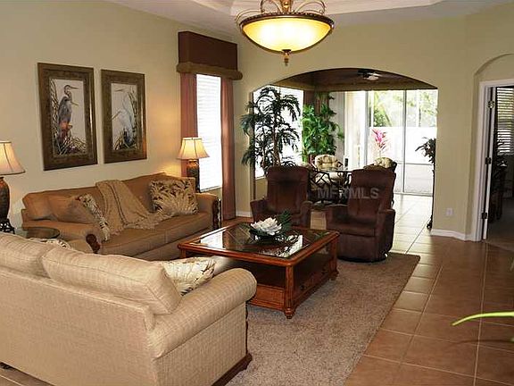 5th image of 1568 Monarch Dr