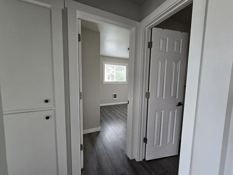 2585 W Bradford Ct — Photo 9