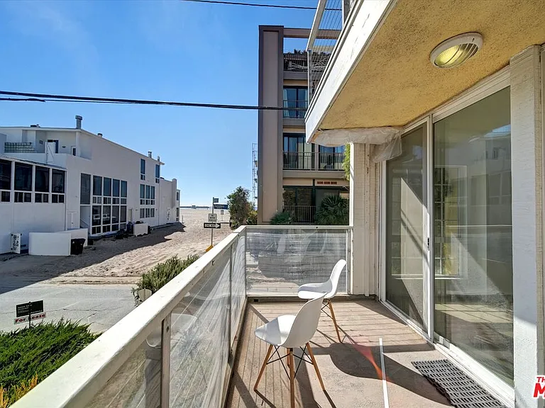 15 Spinnaker St #101 — Photo 30