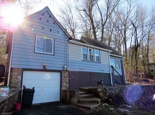 221 E Shore Trl, Sparta, NJ 07871