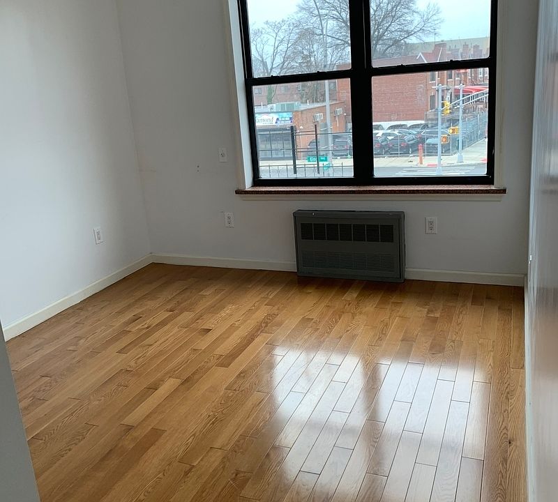 1st image of 3821 Kings Hwy #3