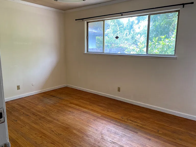 42 W Lake Dr — Photo 8