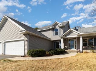 2505 Burl Oak Curv, Hudson, WI 54016