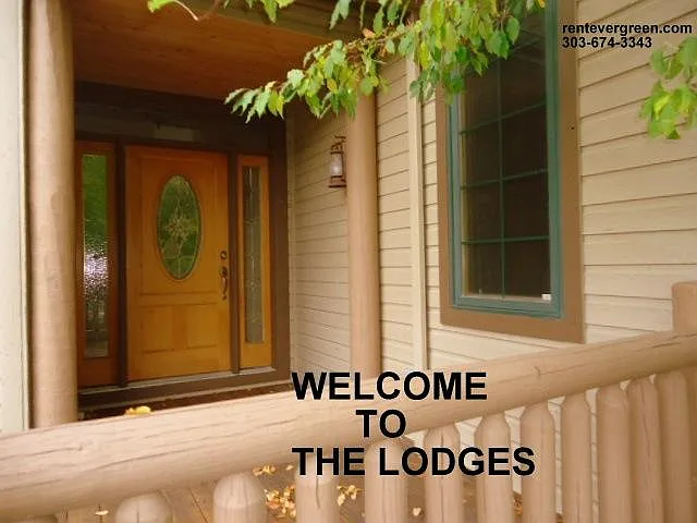 3 bed, 3.5 bath, 3116 sqft, $3,950 — Photo 3