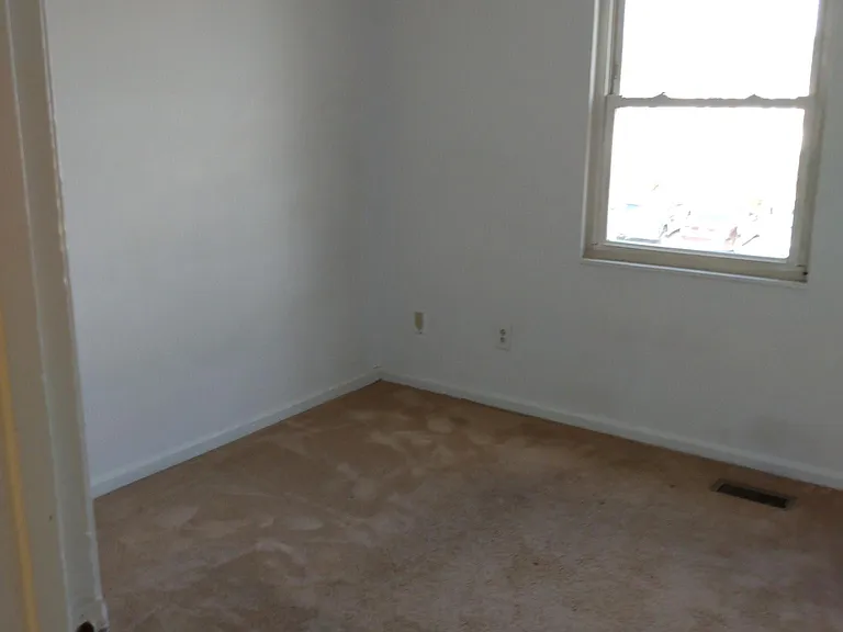 5957 Edgelake Dr — Photo 11