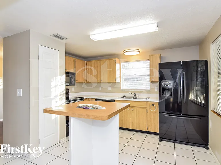 6708 Timberlane West Dr — Photo 9