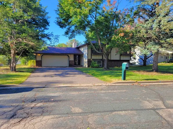 115 17th St, Hudson, WI 54016