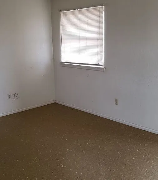 619 S Crosby St — Photo 5