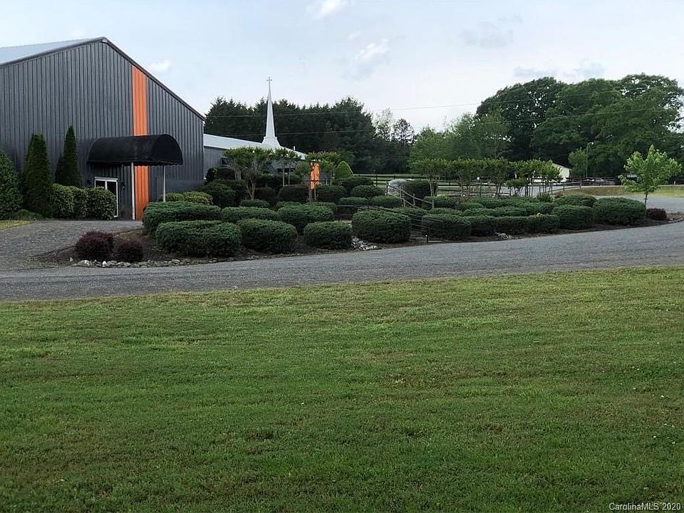 2nd image of 131 Countryside Dr