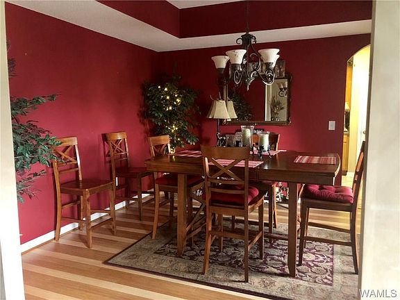 5th image of 10418 Deer Ln