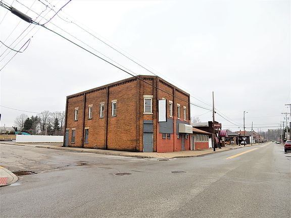 2nd image of 512 W Main St