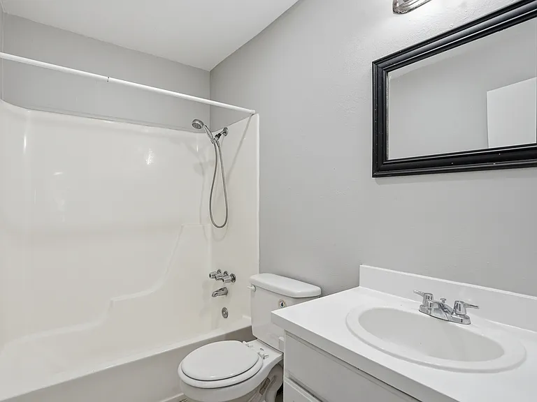 2319 Saint Gregory St — Photo 15