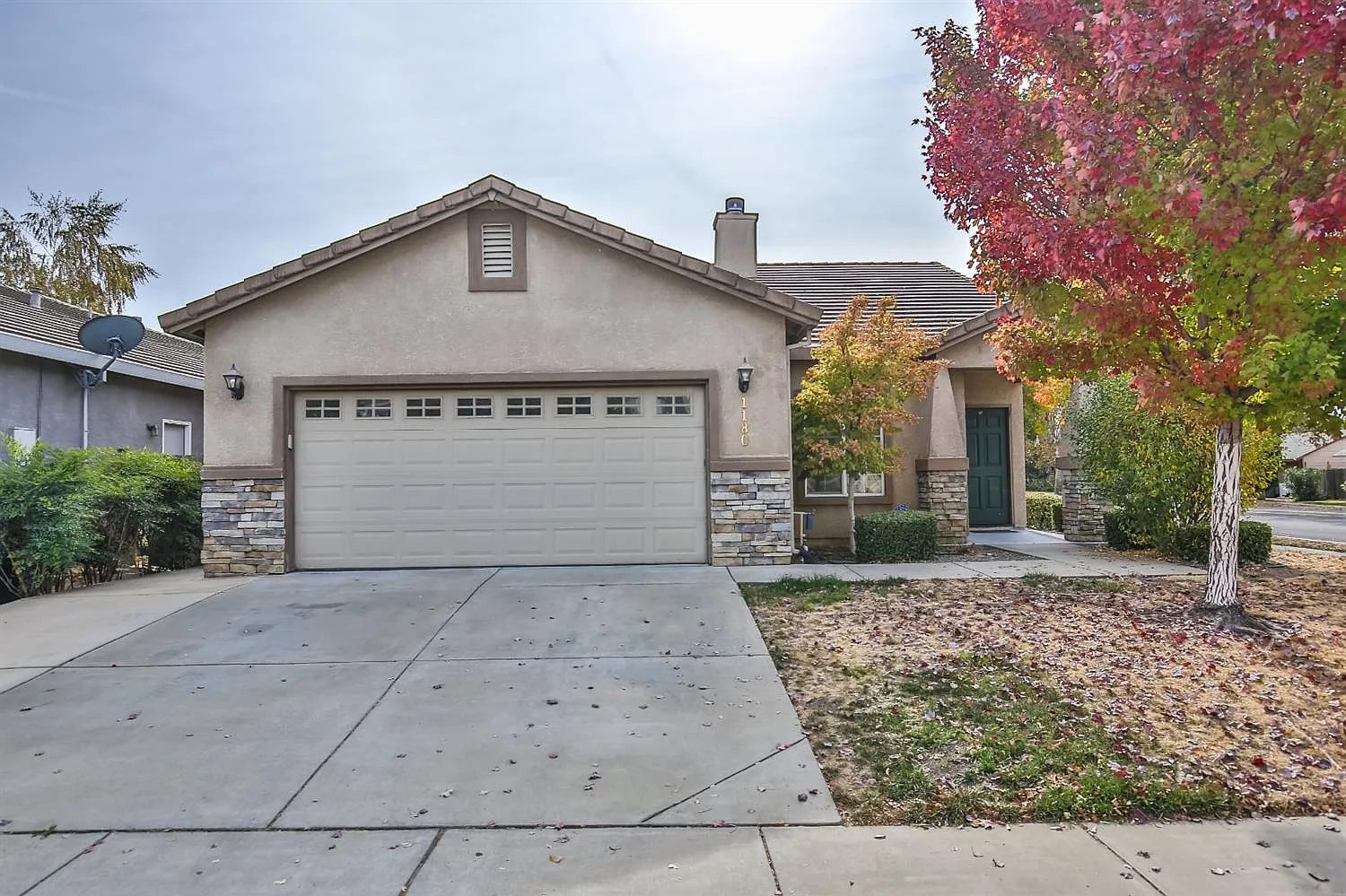 1180 John Wayne Dr photo 1