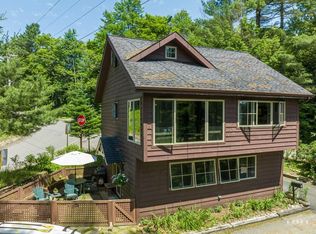 4 Back Bay Rd, Saranac Lake, NY 12983
