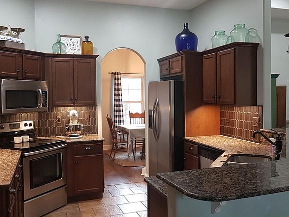 2nd image of 159 James Dr