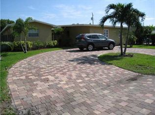 261 SE 8th St, Pompano Beach, FL 33060