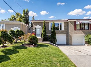 14 Crispin Cres, Toronto, ON M2R2V7